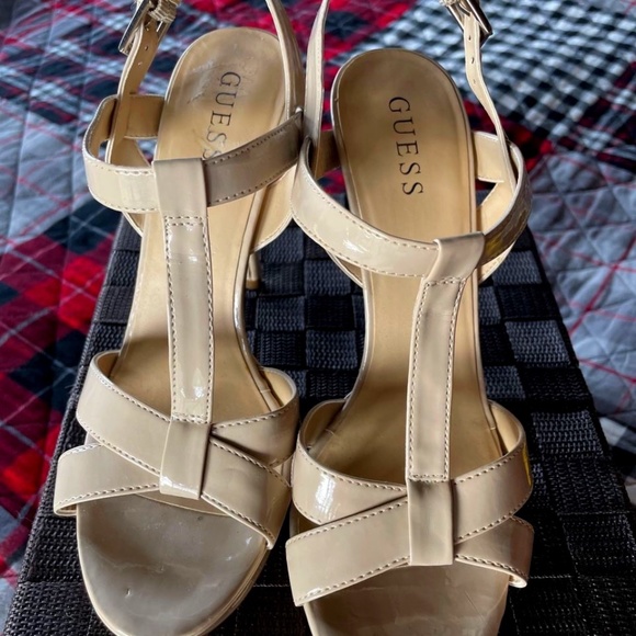 Guess Nude Patten Leather Platform Sandal Heels - Picture 1 of 5